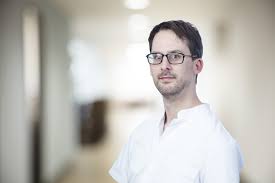 Dr. van Limbeek